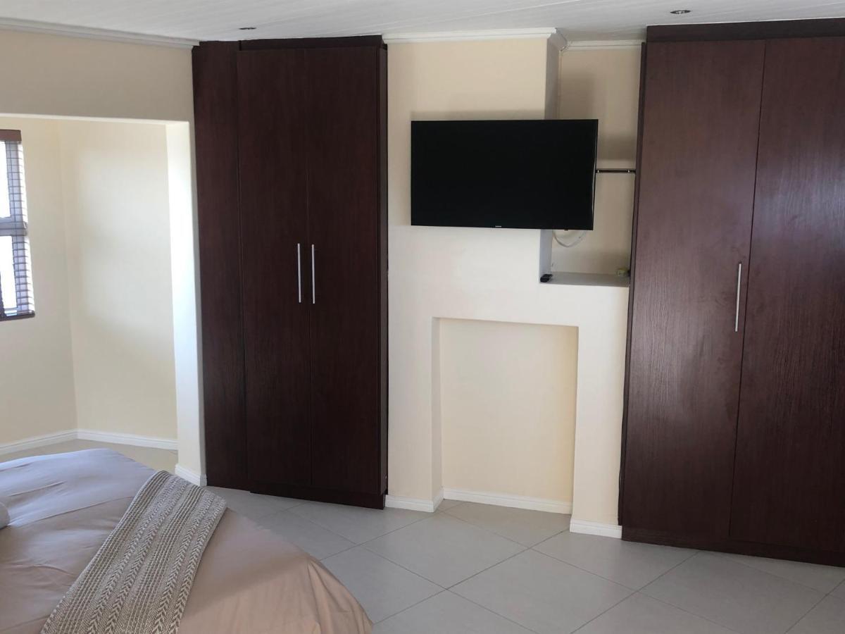 Апартаменты Flamingo Palms Тейбл-Вью Экстерьер фото